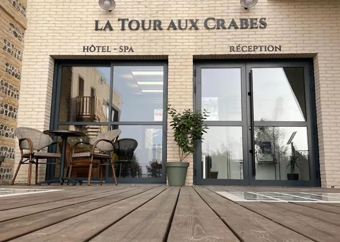 La Tour Aux Crabes Pres De La Plage